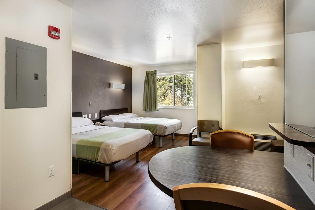 Studio 6-East Brunswick, Nj - Nyc Area Екстер'єр фото