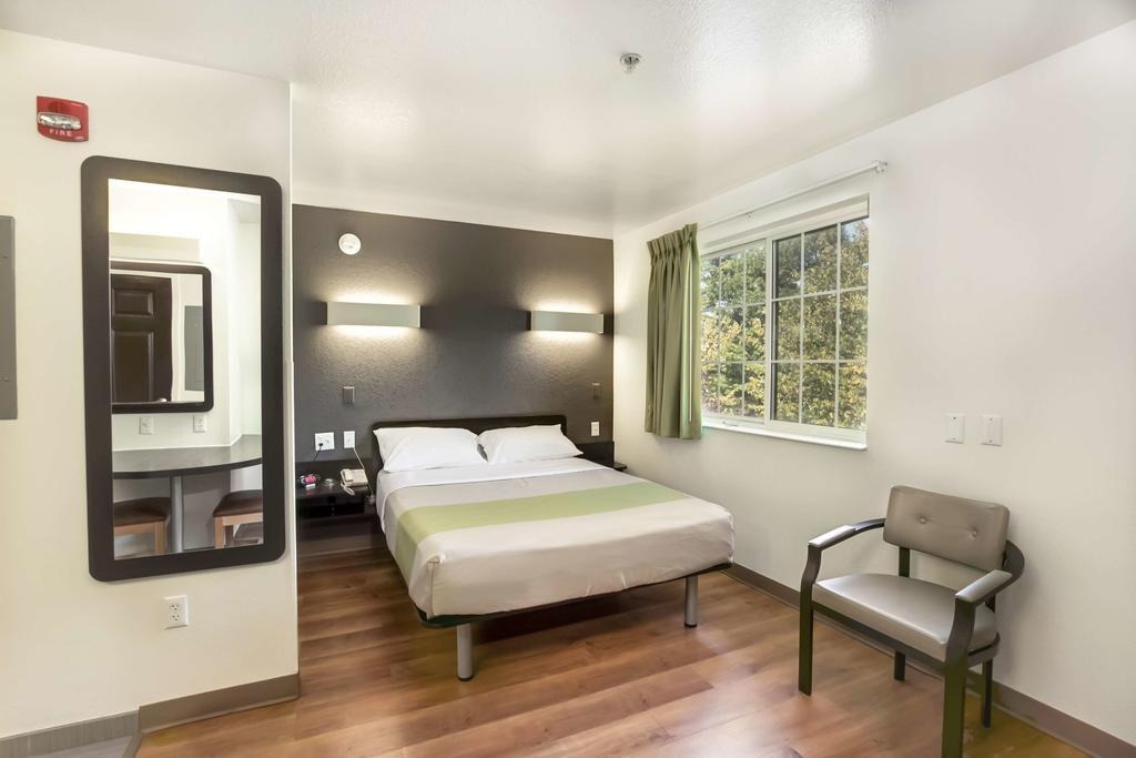 Studio 6-East Brunswick, Nj - Nyc Area Екстер'єр фото
